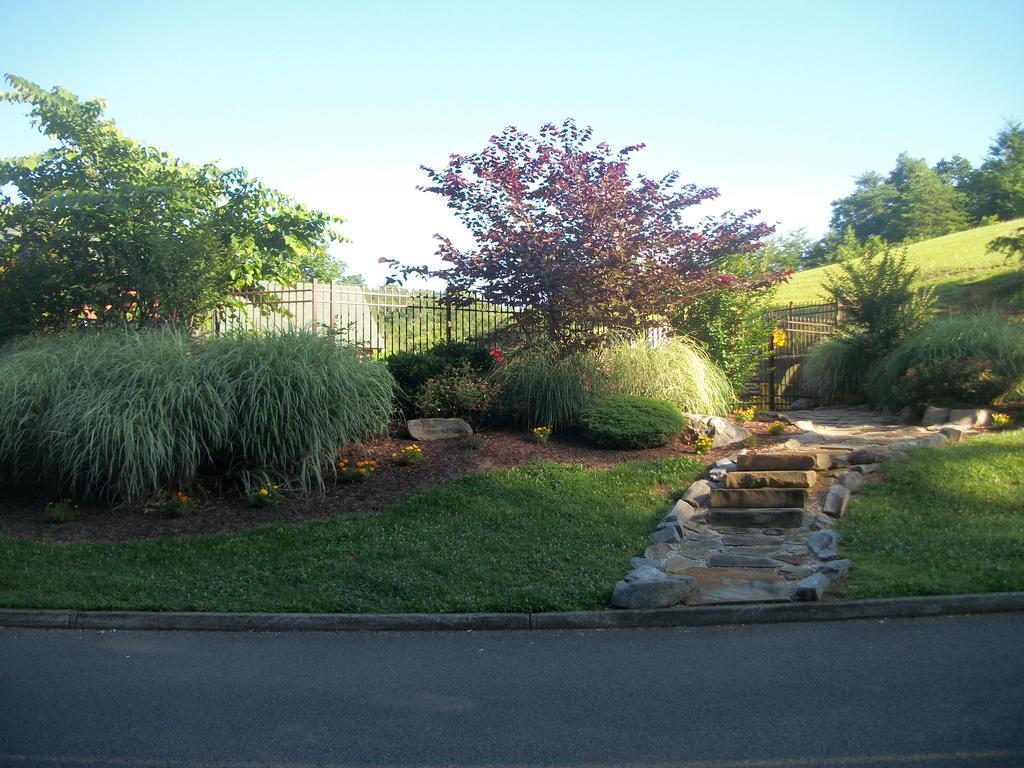 Southern Grace * Sevierville